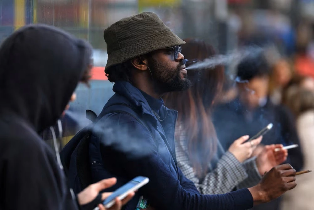 Britain’s lifetime smoking ban set to become law