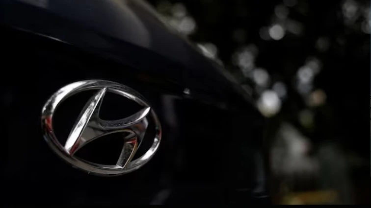 US immigration agents arrest hundreds at Georgia Hyundai plant