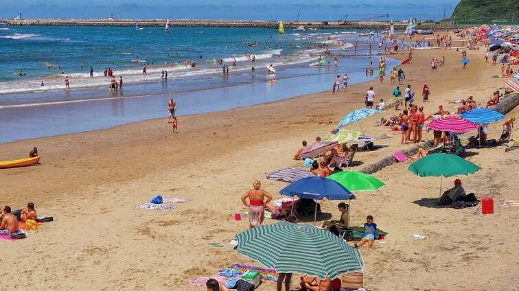 Overcast weather not deterring KZN beachgoers