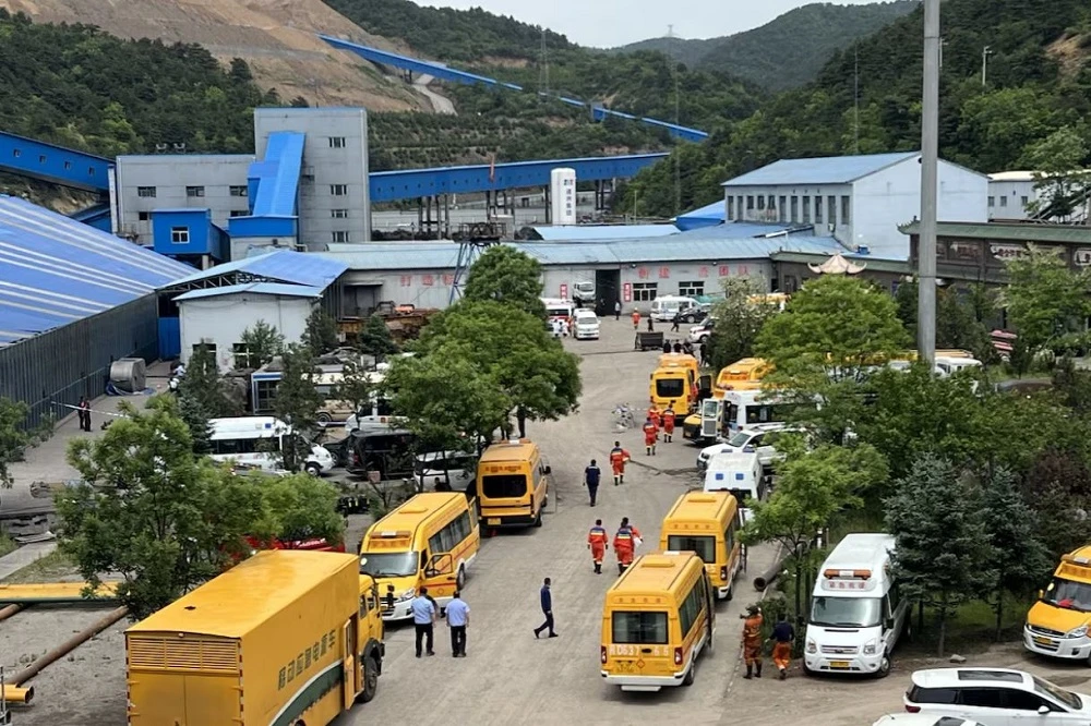 Death toll jumps to 90 in China coal mine blast