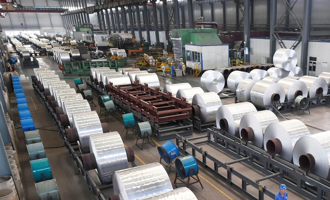 Guinea aims to pull EGA’s licence over alumina refinery row: Sources