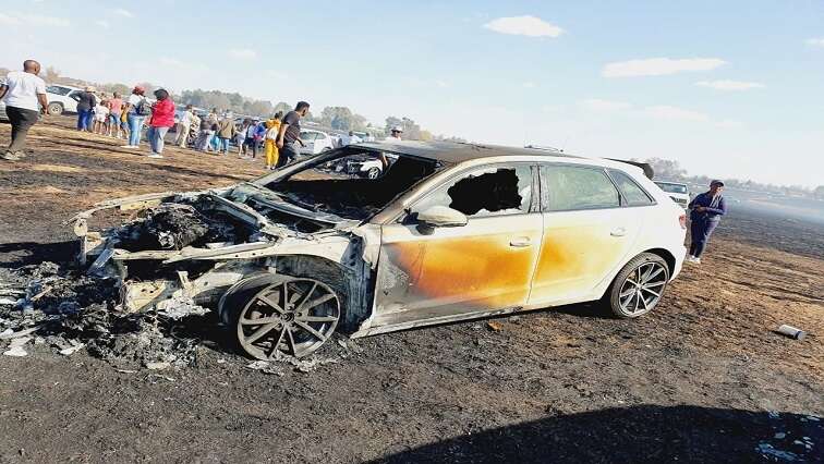 Vehicles catch fire at Bethlehem Airshow in Free State