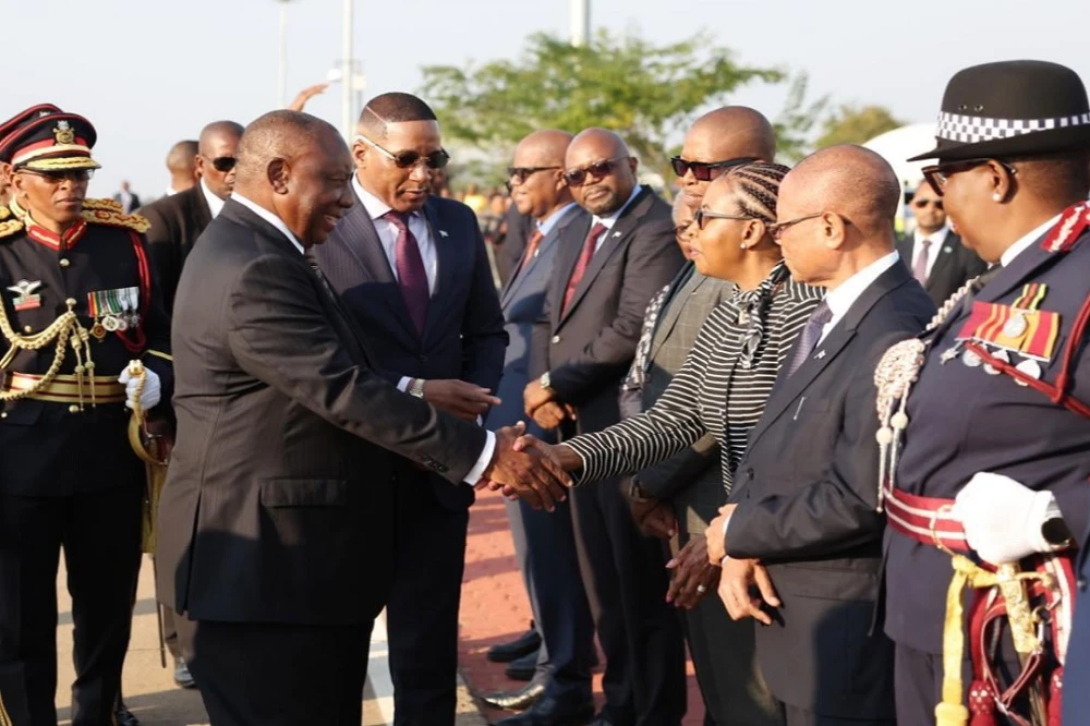 President Ramaphosa arrives in Botswana for Bi-National Commission