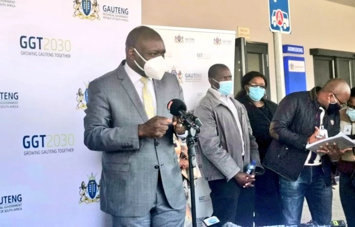 SANDF members deployed to assist Gauteng with COVID-19 arrive at Bara hospital