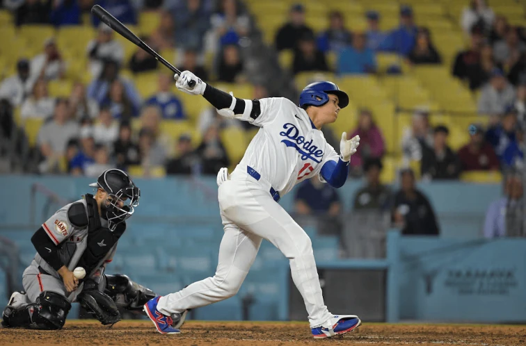 Eric Haase hits two home runs, Giants beat Dodgers again