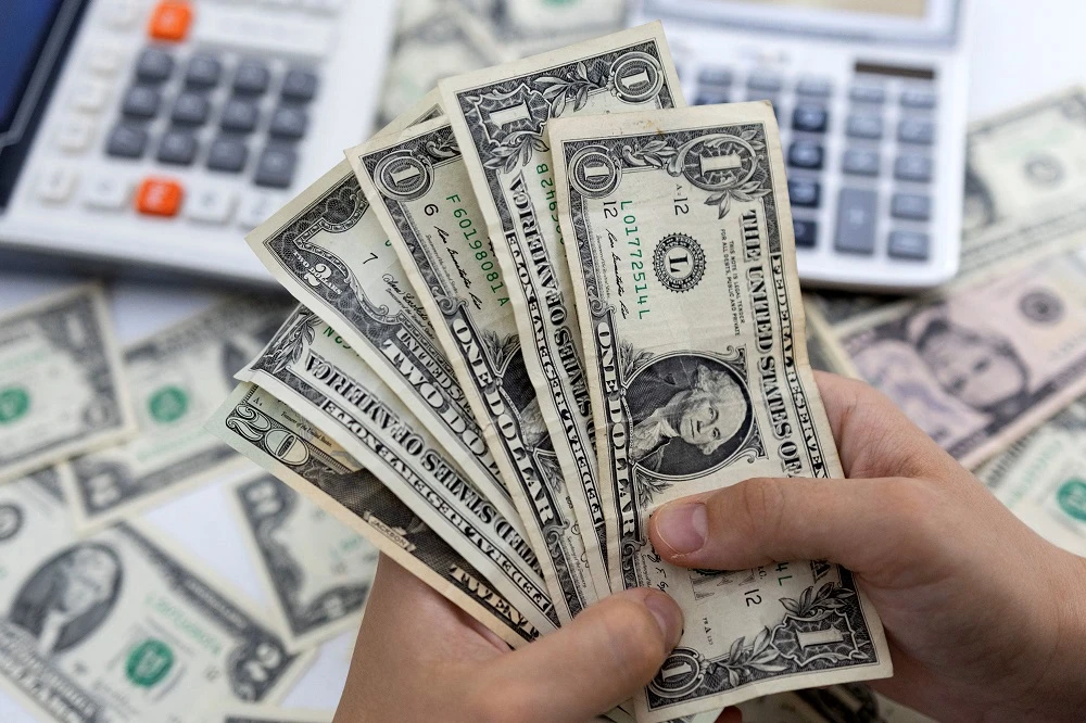 Moody’s downgrades US credit rating