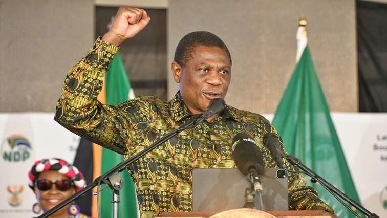 Mashatile urges youth to emulate same attitude as youth of 1976