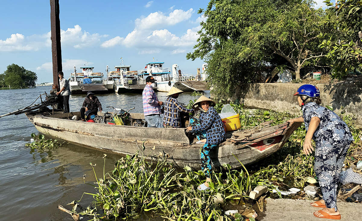 Phà ngang sông Hậu ngưng chạy sau hai ngày được gia hạn