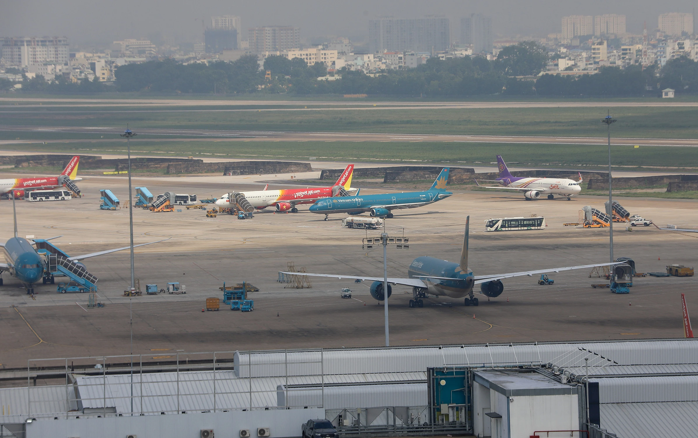 Vietnam Airlines thiệt hại gần 500 tỷ đồng vì tắc nghẽn sân bay