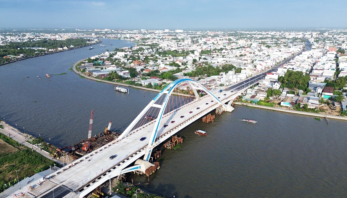 Thông xe kỹ thuật cầu gần 800 tỷ đồng bắc qua sông Cần Thơ