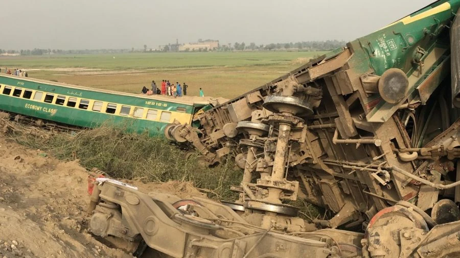 Pakistan: Co najmniej 30 osób zginęło w zdarzeniu dwóch pociągów