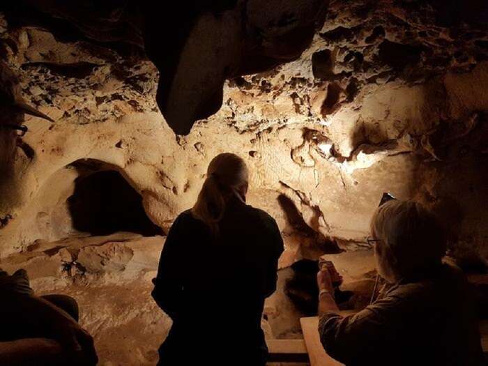 Le più antiche incisioni rupestri dei Neanderthal