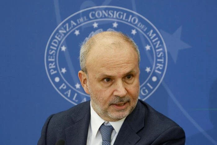 Schillaci: 'Contro le carenze nuove figure di supporto agli infermieri'