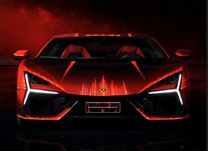 Lamborghini Revuelto Opera Unica protagonista a Shanghai