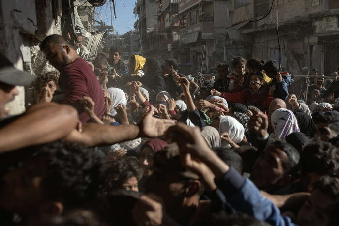 Media, 16 morti per raid a scuola in campo Nuseirat a Gaza