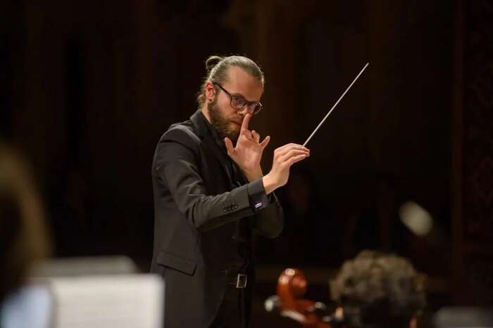 Enrico Lombardi dirige l'Orchestra del Collegium Musicum