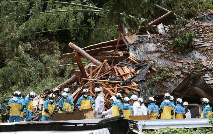 Giappone: decine di feriti per il tifone Shanshan