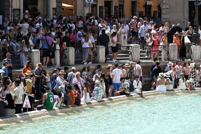 Gualtieri 'studiamo possibilità Fontana Trevi a numero chiuso'