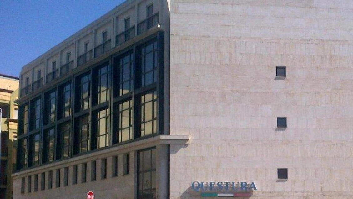 Abusi su una ragazzina di 13 anni, arrestato a Cagliari