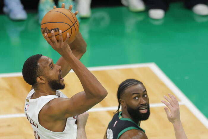 Nba: contro Charlotte é il 15/o successo di fila per Cleveland