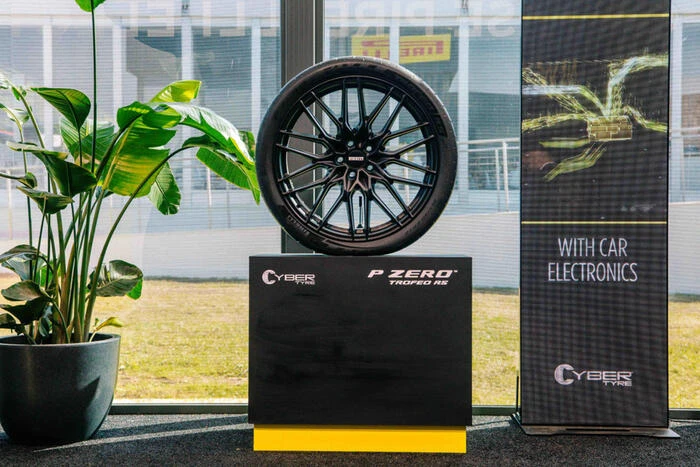 Pirelli Cyber Tyre per far crescere l'intelligenza dell'auto
