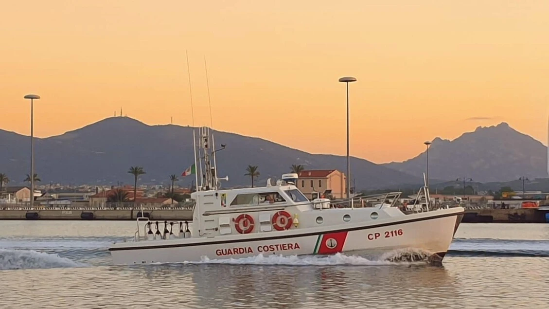 Fratelli dispersi in mare a Olbia, motobarca 'pesca' resti di un corpo