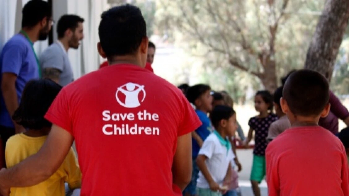 Save the Children, il nuovo Pontefice sia vicino ai minori migranti come Papa Francesco