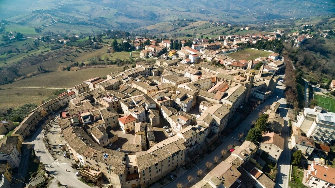 Progetto per un centro turistico aperto tutto l'anno a Staffolo