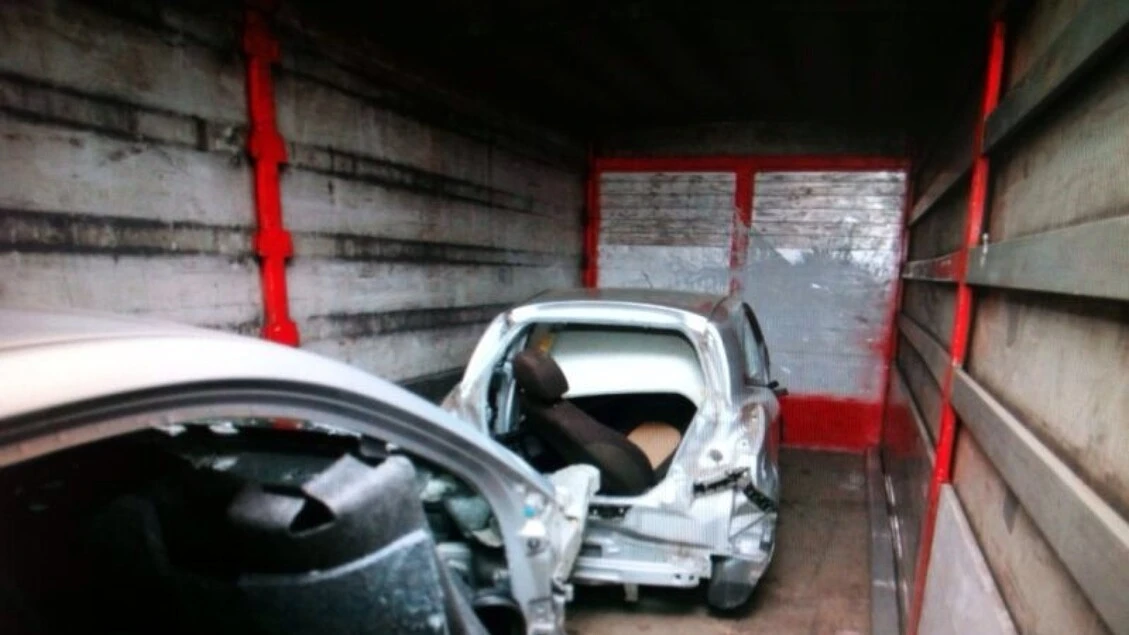 Arrestato specialista in furti di gruppi ottici e fari auto