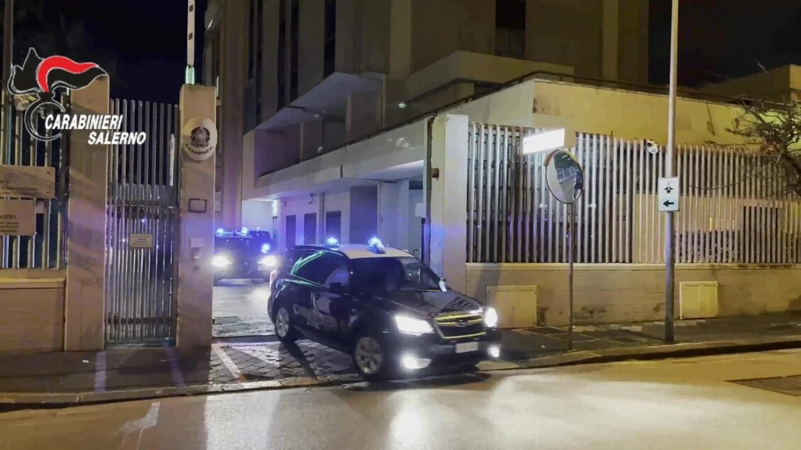 Abusi sessuali su due allieve, arrestato istruttore sportivo