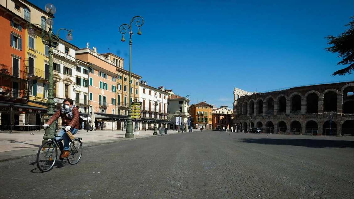 A Verona da lunedì stop ai veicoli privati in tutta piazza Bra