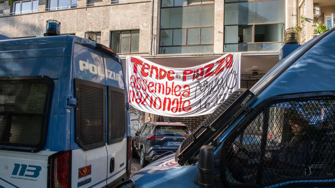 Occupazione ex cinema Splendor a Milano, tutti assolti