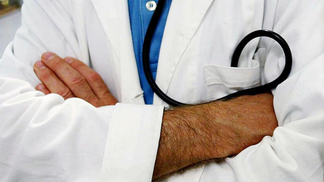 Sindacati e Ordini dei medici contro la riforma Schillaci