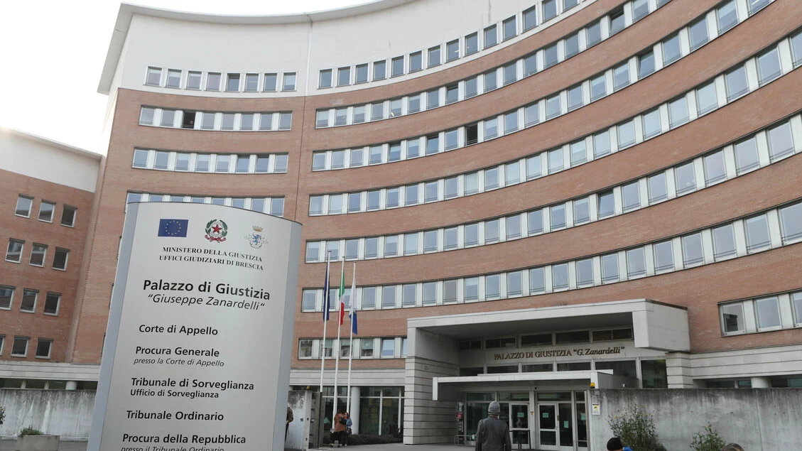 Inchiesta spese ex procuratore Pavia, perquisito pm Milano