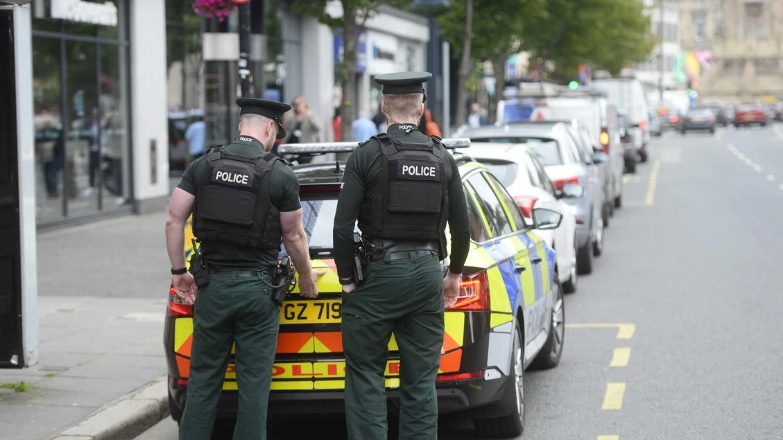 La sindaca di Belfast minacciata di morte, 'non mi farò intimidire'