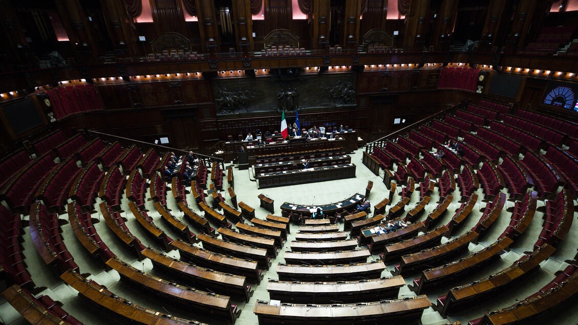 Maggioranza, sostenere Trump, condizioni per Stato Palestina