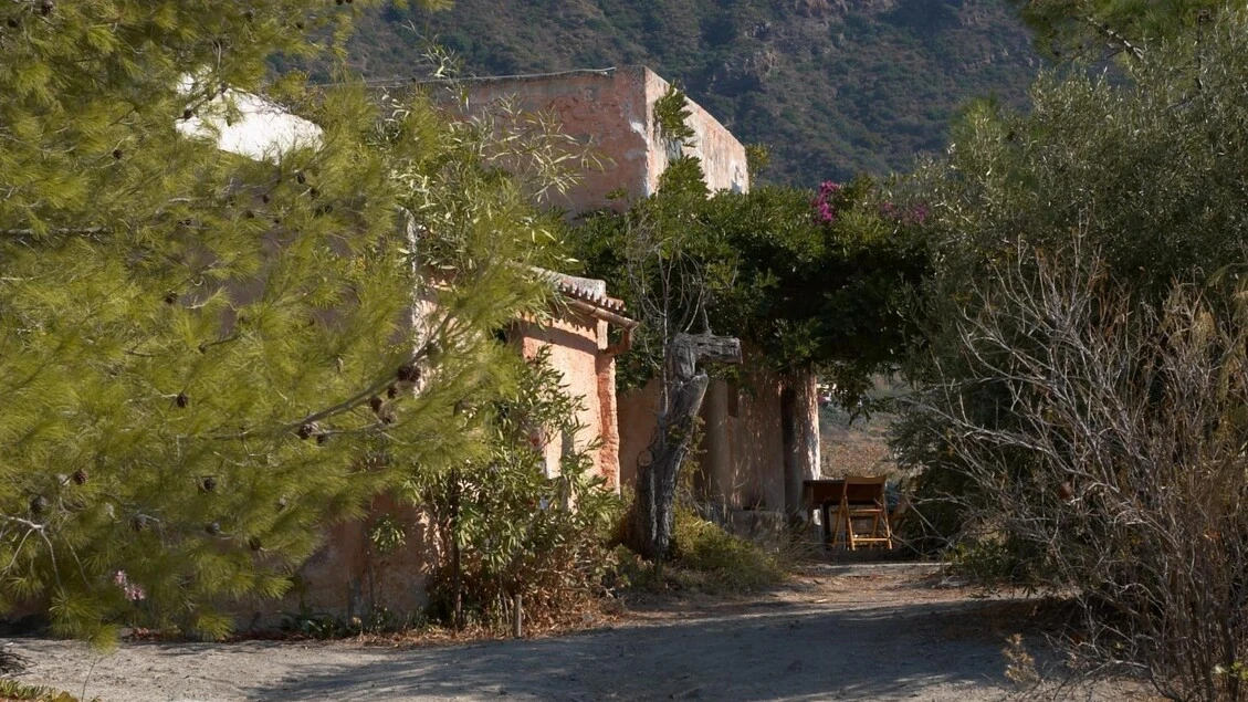 È salva la casa del Postino di Troisi a Salina, non sarà demolita
