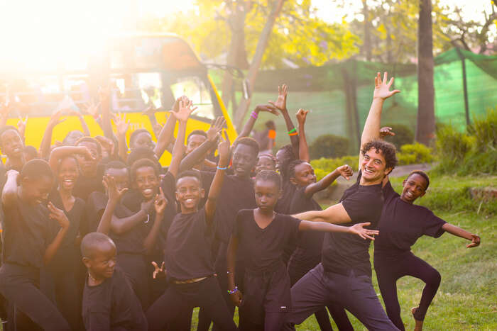 La danza dell'étoile italiana nello slum di Nairobi