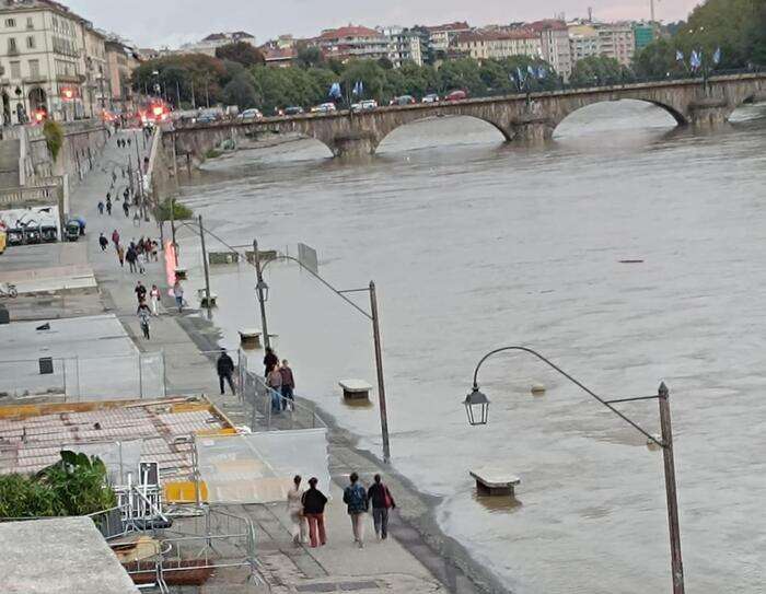 Maltempo: riaperti a Torino i Murazzi del Po