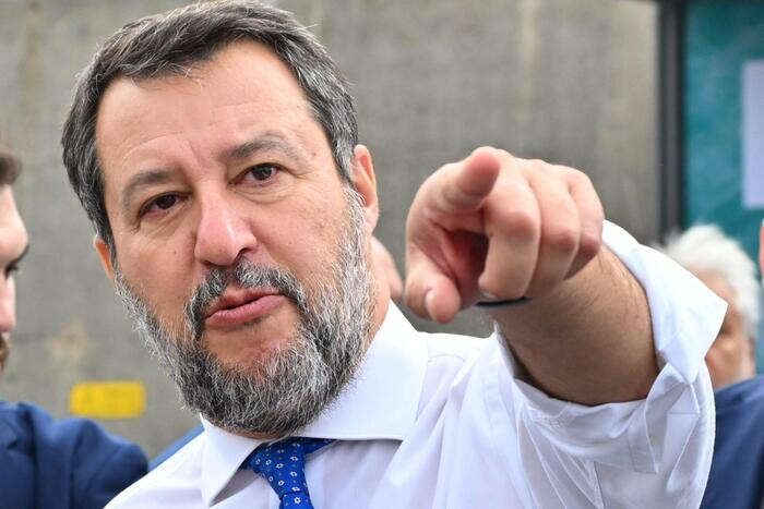 Salvini ai ministri Ue, il solo elettrico è un fallimento