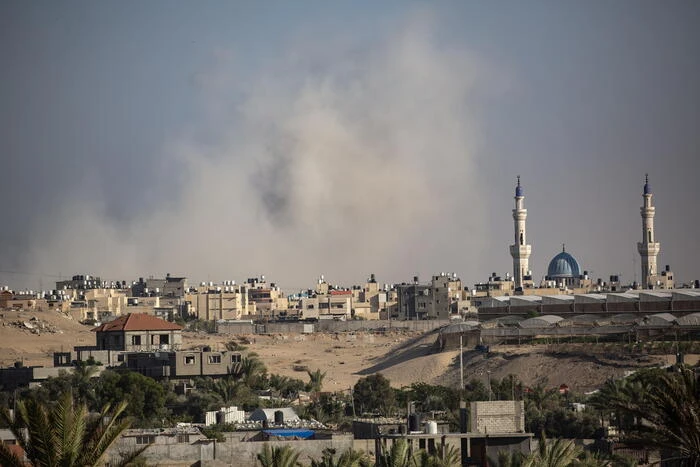Gaza, media: 8 morti stanotte nei raid di Israele sulla Striscia