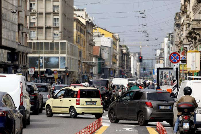 A Milano il 'No Parking Day', per strade libere dalle auto