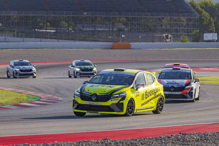 Clio Cup Series: weekend di carattere per Arduni