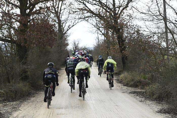 Ciclismo: Strade Bianche con più tratti di sterrato e Pogacar