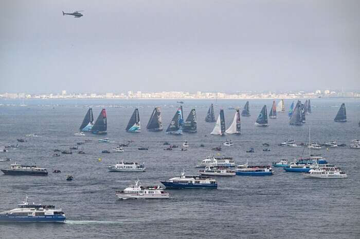 Vela: emozioni e abbracci, è partita la 10/a Vendée Globe