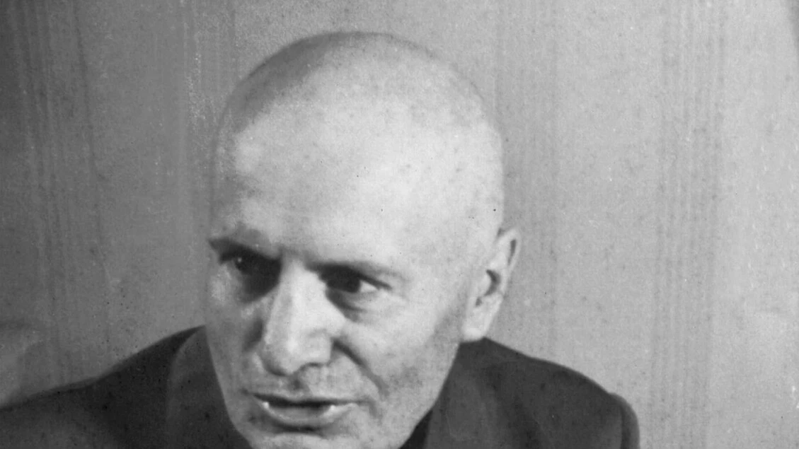 Anzio revoca la cittadinanza onoraria a Benito Mussolini