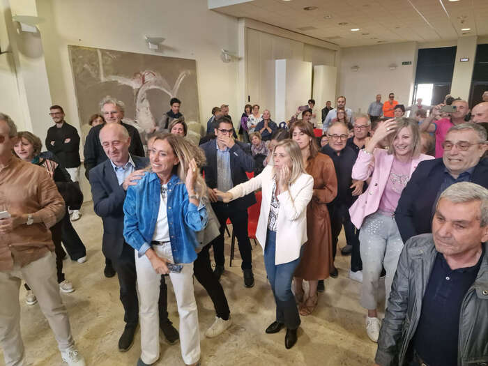 A Gibellina urlo di festa in aula consiliare