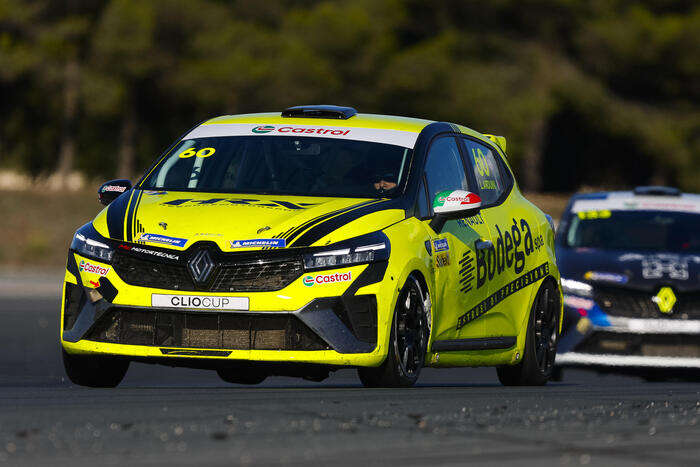 Clio Cup: Arduini trionfa nella Junior Cup