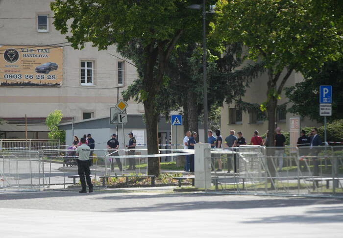 Ministro, 'Fico è molto grave, ancora sotto operazione'