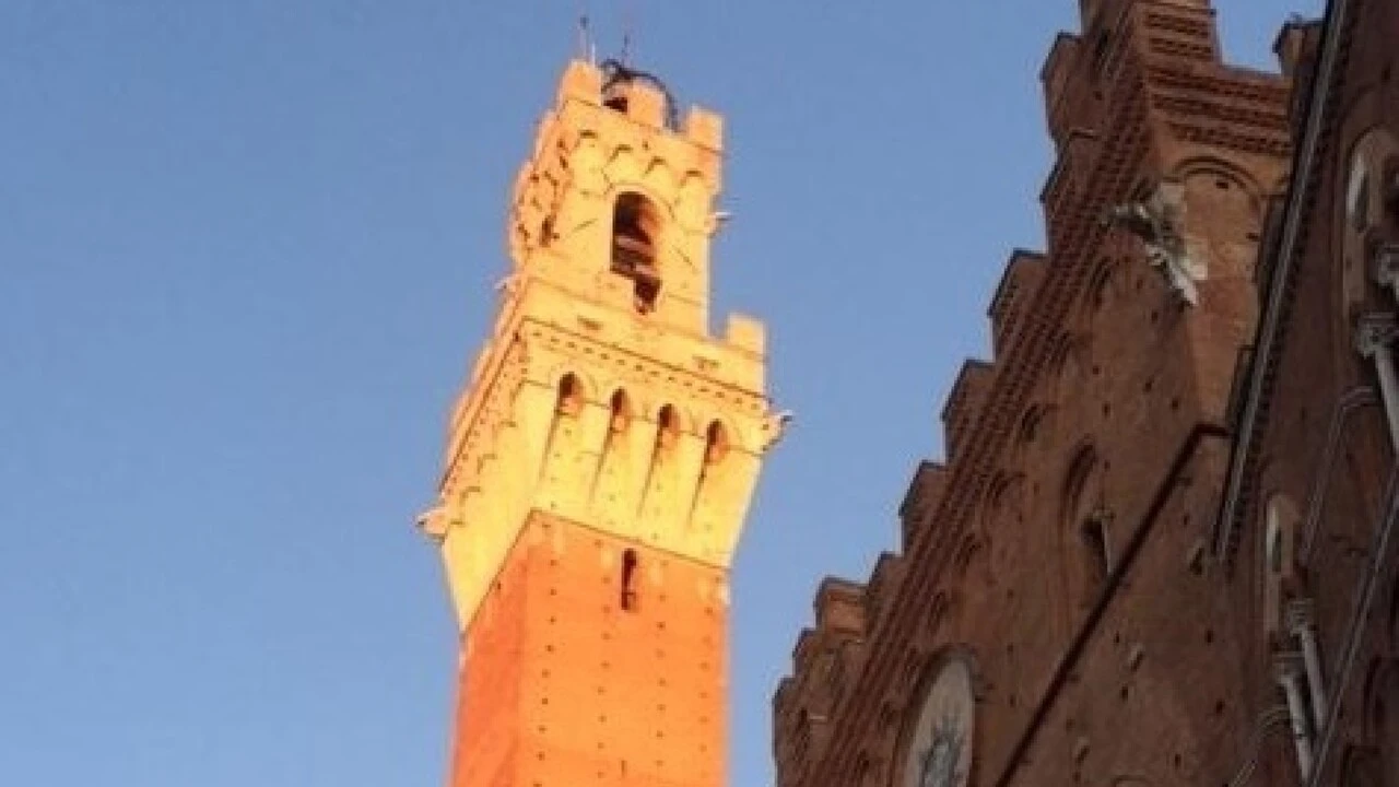 Siena fissa i criteri per le visite riservate alla Torre del Mangia